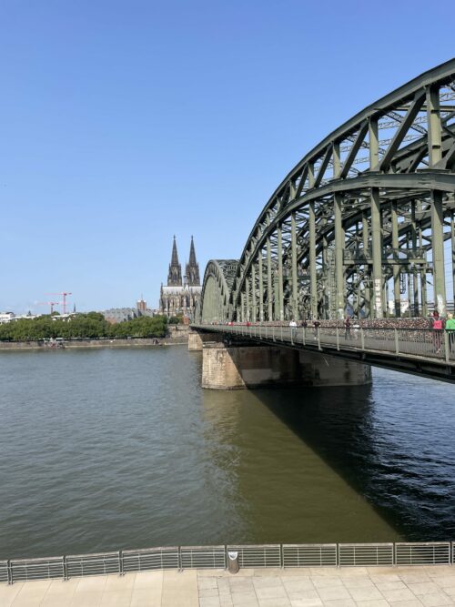 54 heures à Cologne
